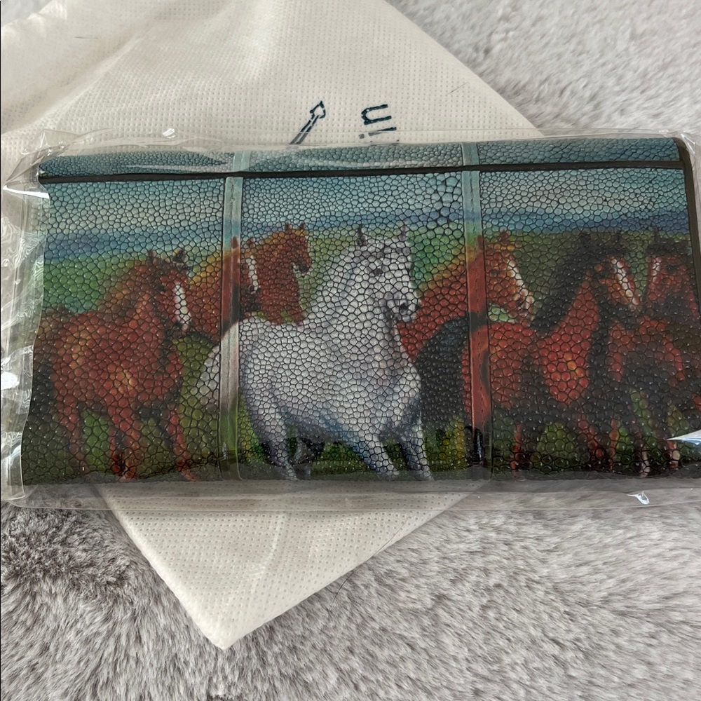 STINGRAY SKIN WALLET with DUSTCOVER
NWT! - Picture 2 of 2